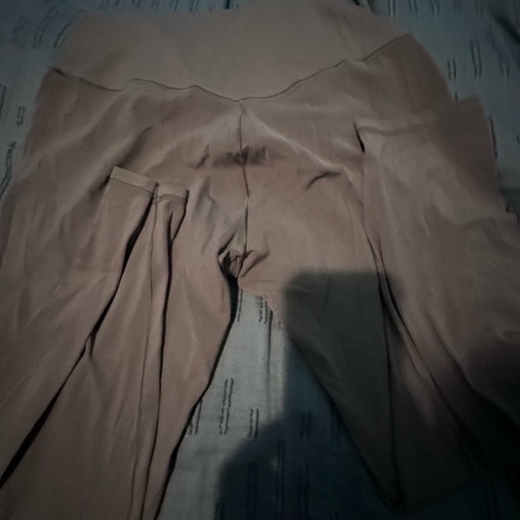Aerie Offline Leggings XXL BNWOT Mocha - Picture 3 of 3